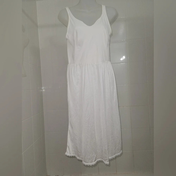 Vintage  Warners White Slip - Picture 5 of 7